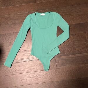 Babaton green ribbed bodysuit